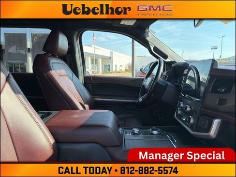Used 2024 Ford Expedition Max Limited AWD/4WD image 2