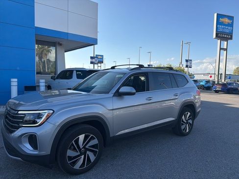 Used 2024 Volkswagen Atlas SE image 19
