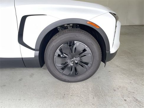 New 2025 Chevrolet Blazer EV LT image 14