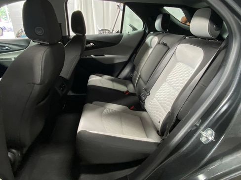 Used 2018 Chevrolet Equinox LS FWD image 26