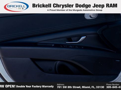 Used 2025 Hyundai Elantra Limited FWD image 11