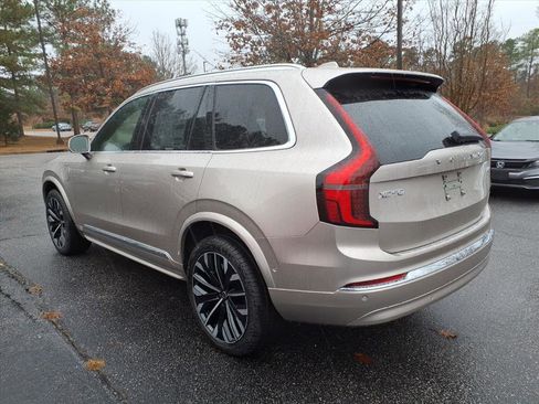 New 2026 Volvo XC90 T8 Plus w/ Protection Package Premier image 7