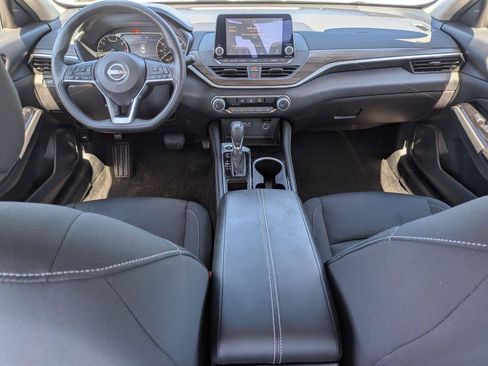 Used 2023 Nissan Altima 2.5 SV FWD image 30
