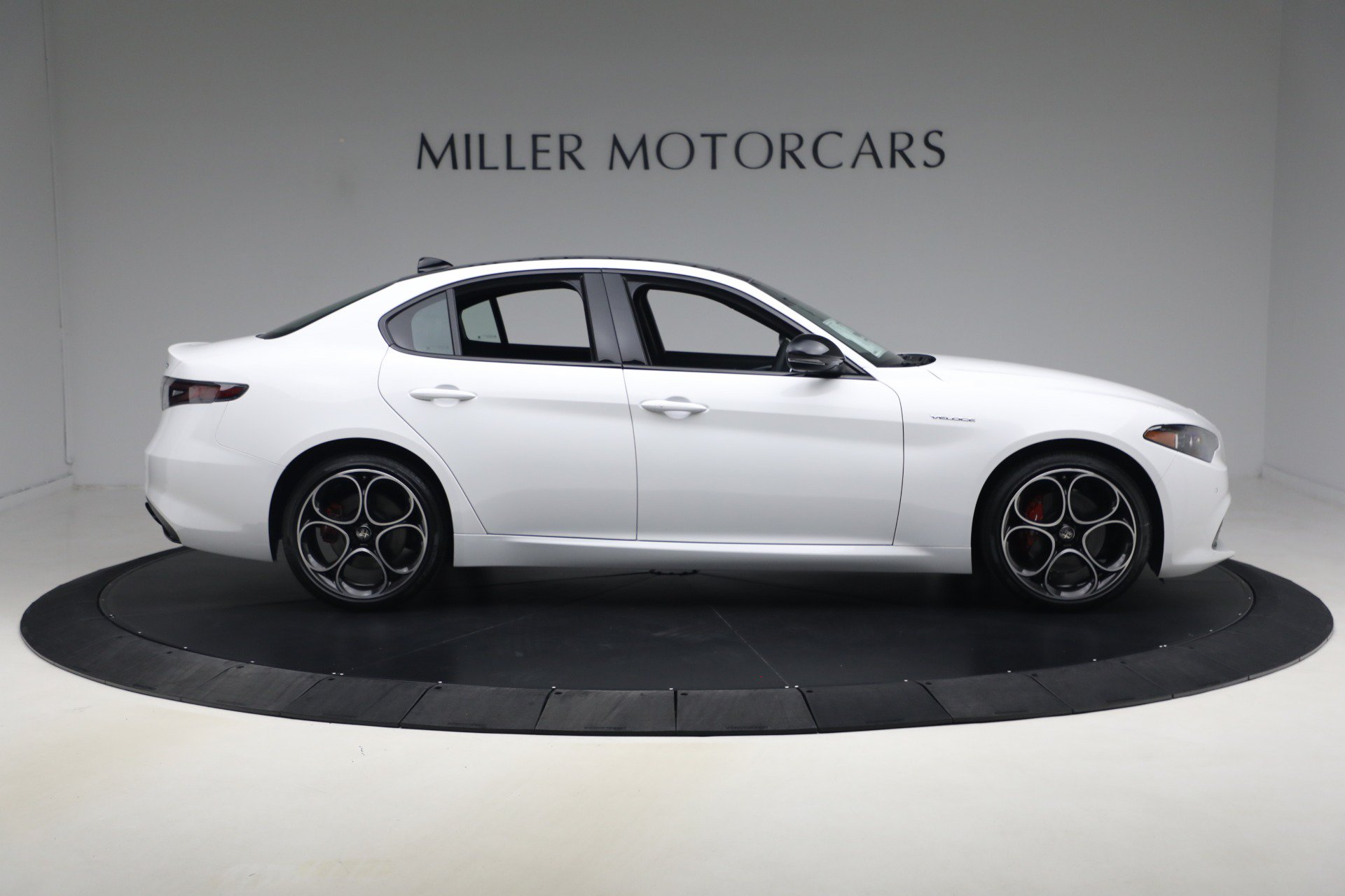 New 2026 Alfa Romeo Giulia AWD image 11