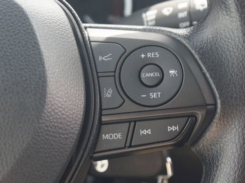 Used 2025 Toyota RAV4 LE FWD image 9