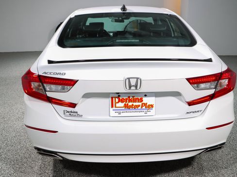 Used 2022 Honda Accord Sport image 8