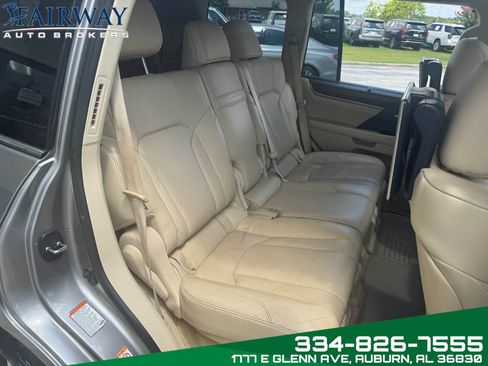 Used 2016 Lexus LX 570 4WD w/ Luxury Package image 13
