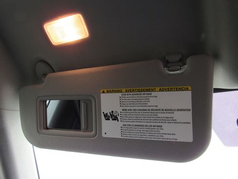 Used 2025 Toyota Grand Highlander AWD image 35