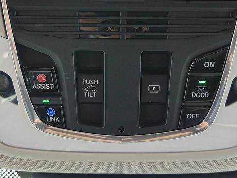 Used 2019 Acura RDX AWD w/ Technology Package image 21