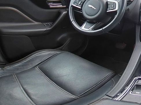 Used 2020 Jaguar F-PACE Prestige AWD/4WD image 22
