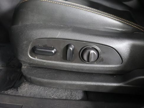Used 2019 GMC Terrain SLT w/ Black Edition AWD/4WD image 28