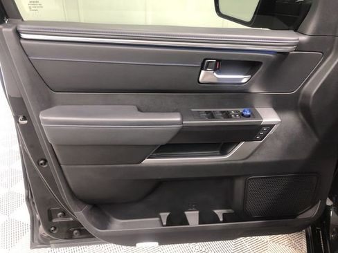 Used 2023 Toyota Tundra Platinum image 13