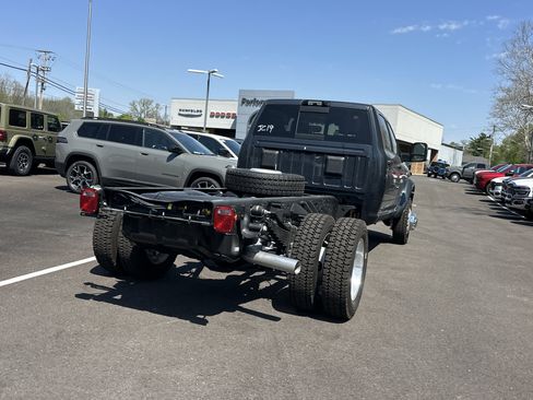 New 2026 RAM 5500 Laramie AWD/4WD image 16