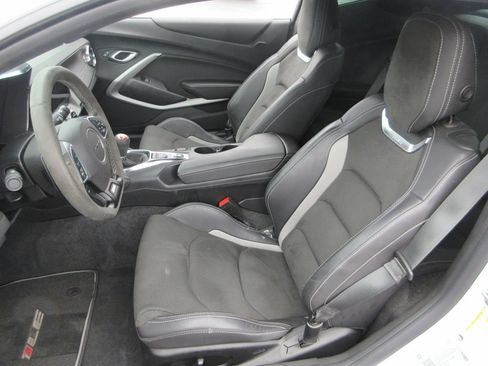 Certified 2020 Chevrolet Camaro SS RWD image 17