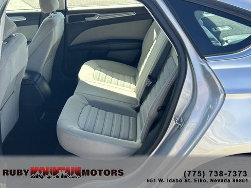 Used 2018 Ford Fusion S FWD image 19