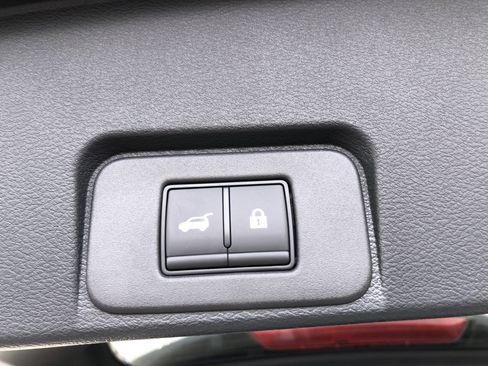 New 2026 Nissan Rogue Platinum w/ Platinum Premium Package image 18