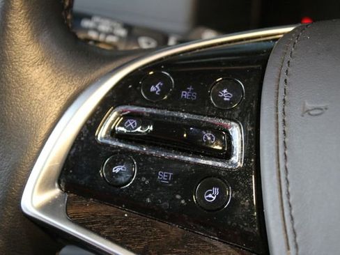 Used 2016 Cadillac Escalade Platinum AWD/4WD image 26