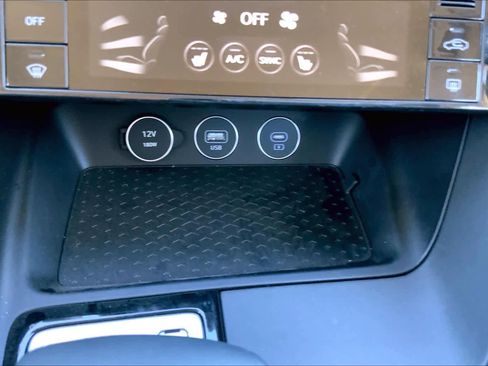 Used 2026 Genesis G70 2.5T image 31