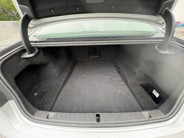 Used 2017 BMW 750i xDrive AWD/4WD image 13
