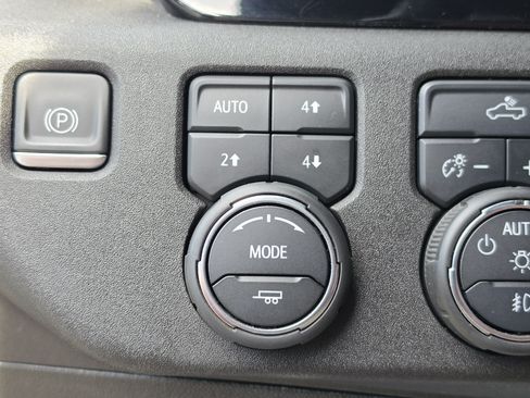 Used 2023 Chevrolet Silverado 1500 RST AWD/4WD image 30