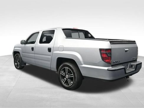 Used 2014 Honda Ridgeline Sport image 3