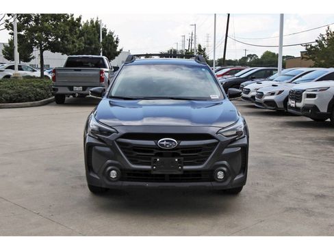 Used 2024 Subaru Outback Premium AWD/4WD image 2