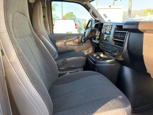Used 2024 Chevrolet Express 2500 w/ Driver Convenience Package image 10