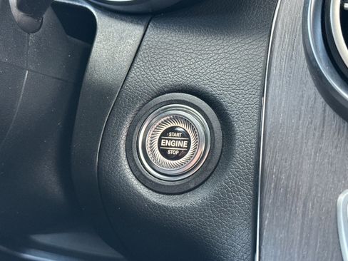 Used 2020 Mercedes-Benz GLC 300 4MATIC image 33