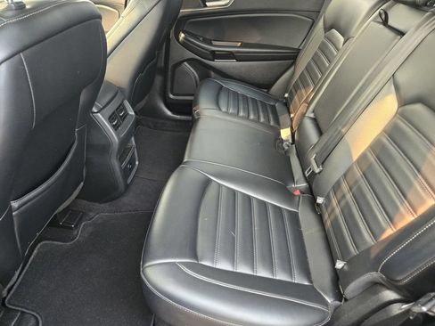 Used 2023 Ford Edge SEL AWD/4WD image 10
