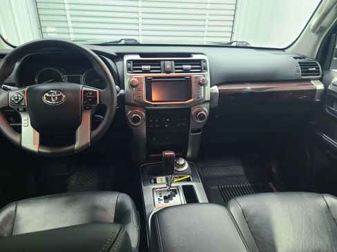 Used 2017 Toyota 4Runner Limited AWD/4WD image 2