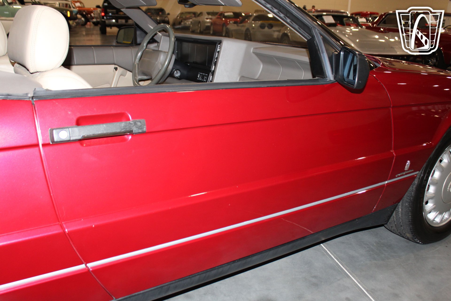Used 1993 Cadillac Allante FWD image 39
