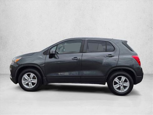 Used 2019 Chevrolet Trax LS w/ LPO, Protection Package FWD image 9
