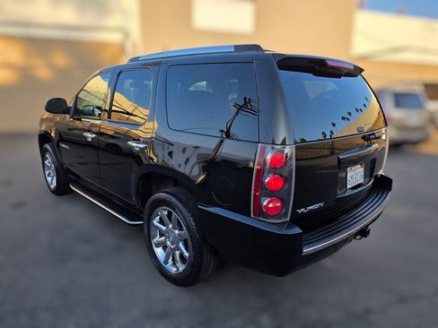 Used 2008 GMC Yukon Denali AWD/4WD image 10
