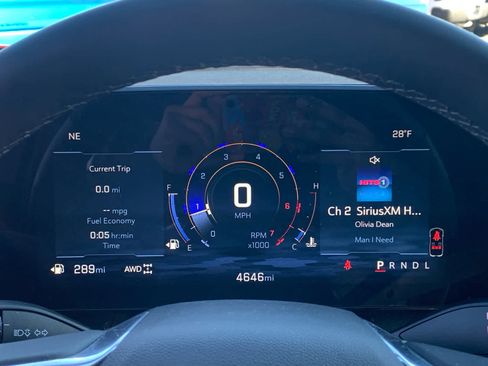 New 2025 Chevrolet Equinox LT w/ Midnight Edition image 17