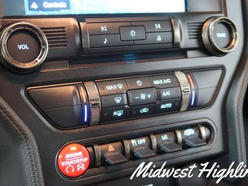 Used 2017 Ford Mustang Shelby GT350 RWD image 33