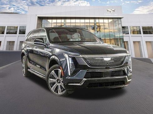 Used 2026 Cadillac Escalade IQ Luxury 1 AWD/4WD image 3