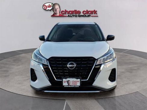 Certified 2023 Nissan Kicks S image 8