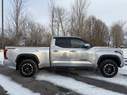Used 2022 Toyota Tundra SR5 image 2