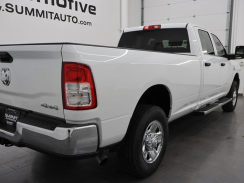Used 2024 RAM 3500 Tradesman w/ Chrome Appearance Group AWD/4WD image 4