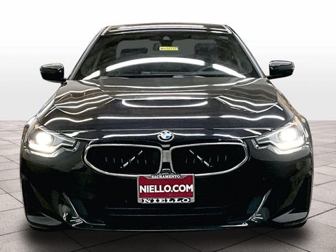 Used 2023 BMW 230i Coupe w/ Convenience Package RWD image 3