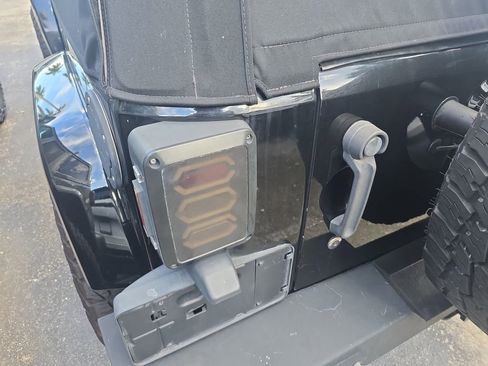 Used 2012 Jeep Wrangler Sahara w/ Connectivity Group image 5