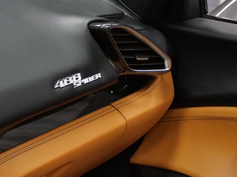 Used 2017 Ferrari 488 Spider RWD image 32