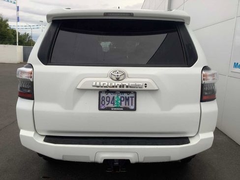 Used 2023 Toyota 4Runner SR5 Premium w/ Moonroof Package AWD/4WD image 5