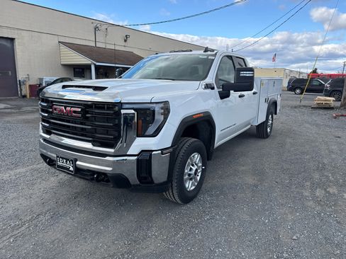 New 2025 GMC Sierra 2500 Pro w/ Convenience Package image 1