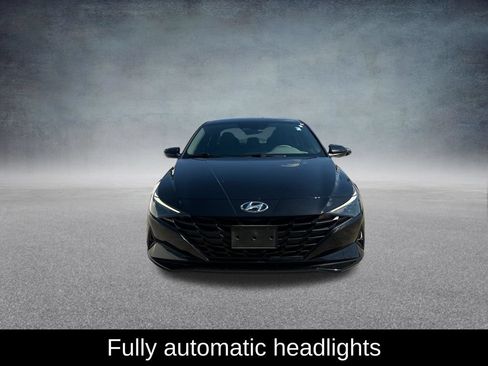 Used 2023 Hyundai Elantra SEL FWD image 9