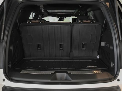 New 2026 GMC Yukon Denali Ultimate w/ LPO, Floor Liner Package image 42