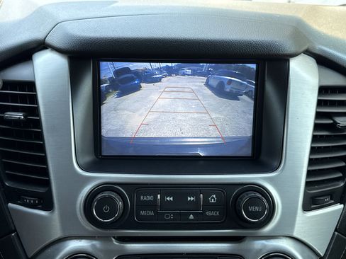 Used 2018 GMC Yukon SLE w/ SLE Value Package image 18