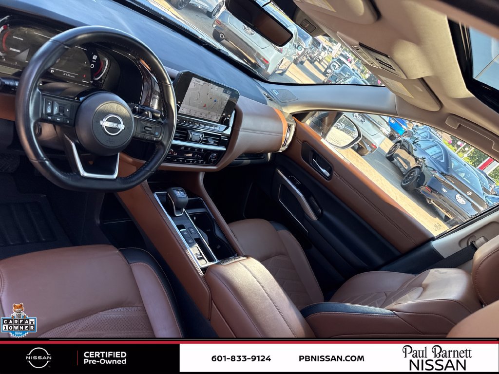 Certified 2025 Nissan Pathfinder Platinum FWD image 19