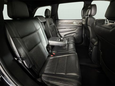 Used 2017 Jeep Grand Cherokee Overland image 28