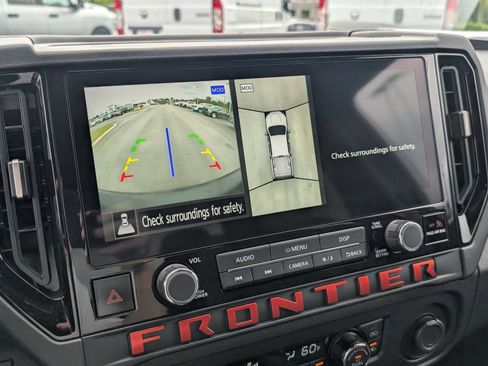 Used 2026 Nissan Frontier PRO-4X w/ Pro-4x Convenience Package AWD/4WD image 15